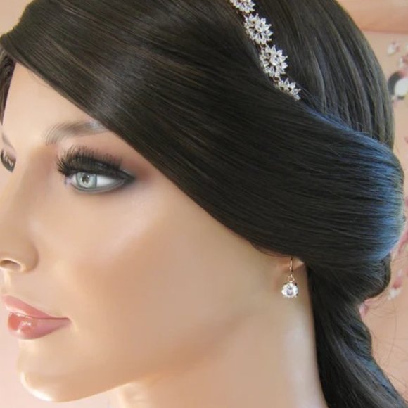 EARRINGS - Picture 7 of 9